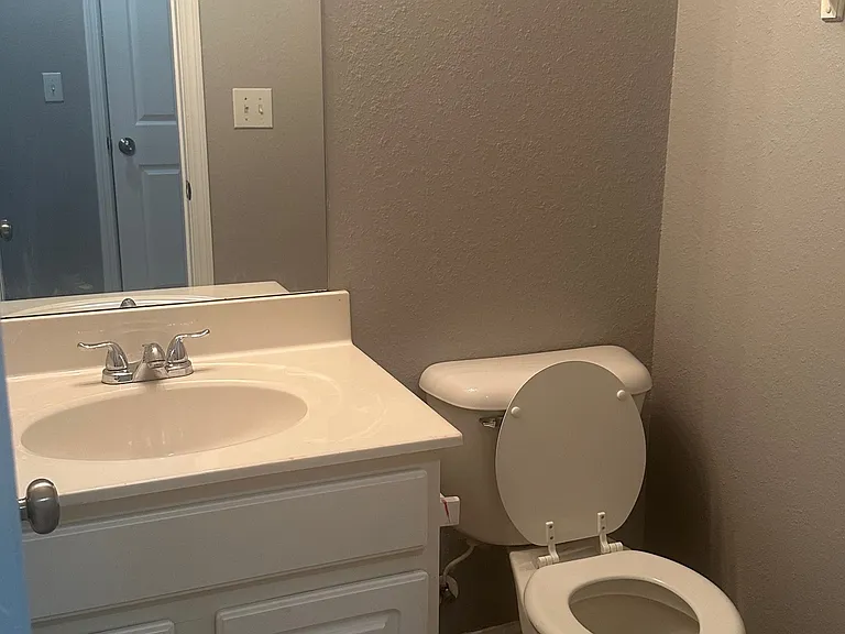 293 Brookview Dr — Photo 6