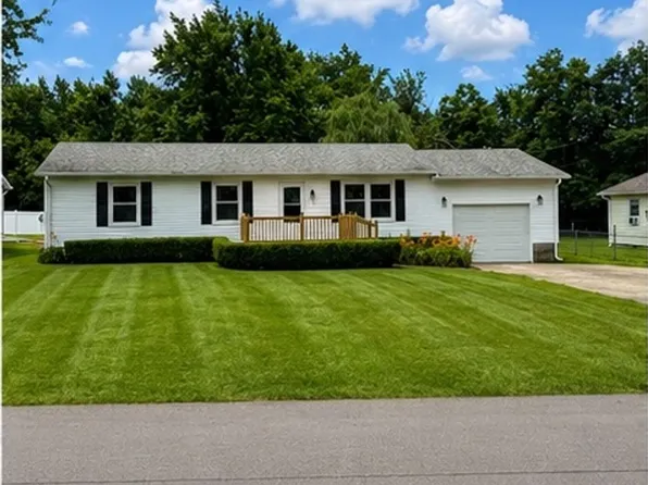1208 Morgan Ave, Marion, IL 62959