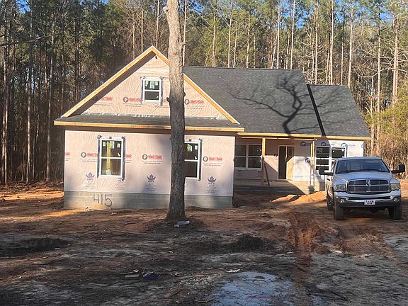 3rd image of 415 Woodridge Ln