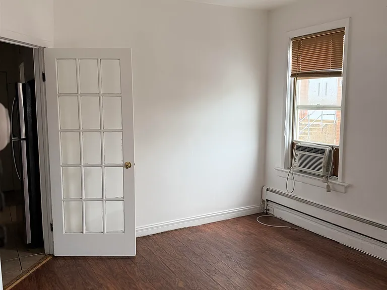 103-105 Devon St #1R — Photo 3