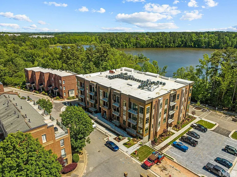2441 Campus Shore Dr #109-A — Photo 46