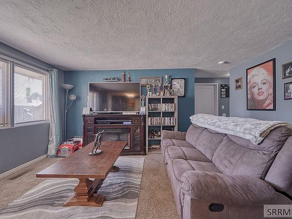 5th image of 1108 Irving St