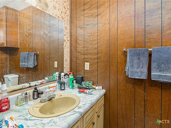 3rd image of 244 Pecan Dr NE