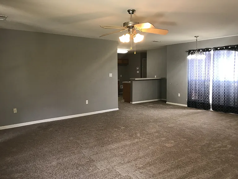 11342 Woodlore Ave — Photo 4