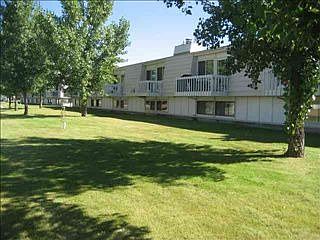 5th image of 3100 Washburn Ave #32