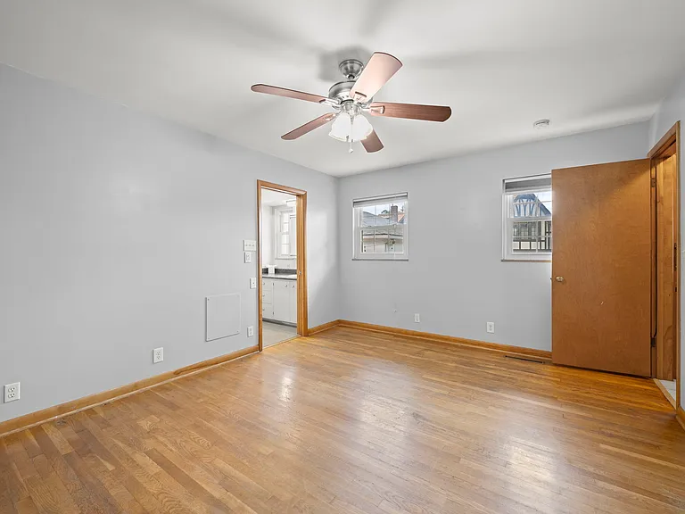 1629 Arlington Ave — Photo 17
