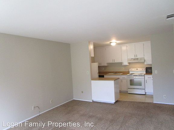 2nd image of 745 E Bradley Ave #6