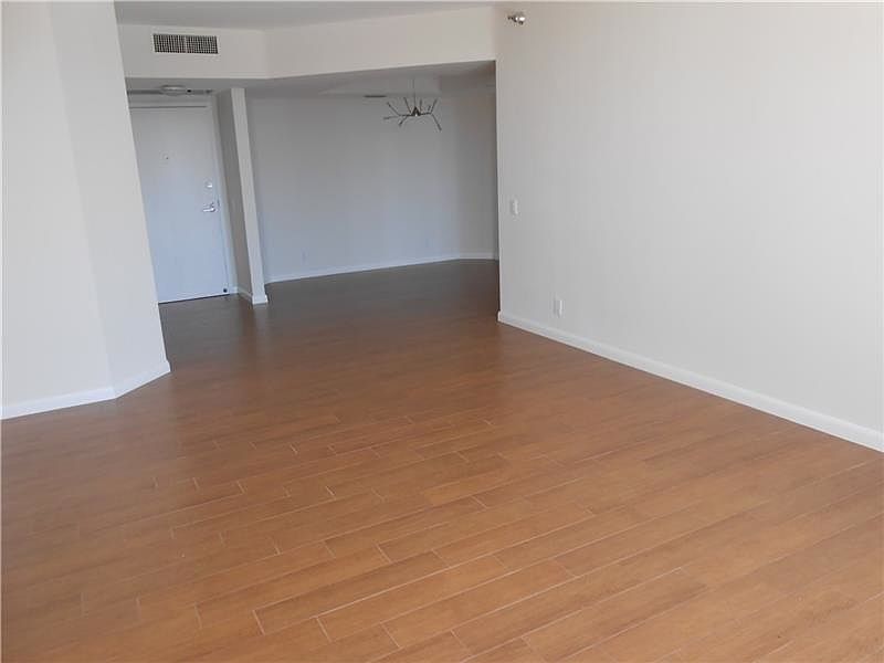 1st image of 3640 Yacht Club Dr Penthouse 1