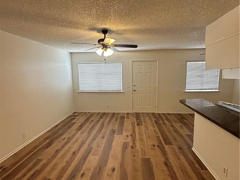 3355 Sylvia St #4 — Photo 12