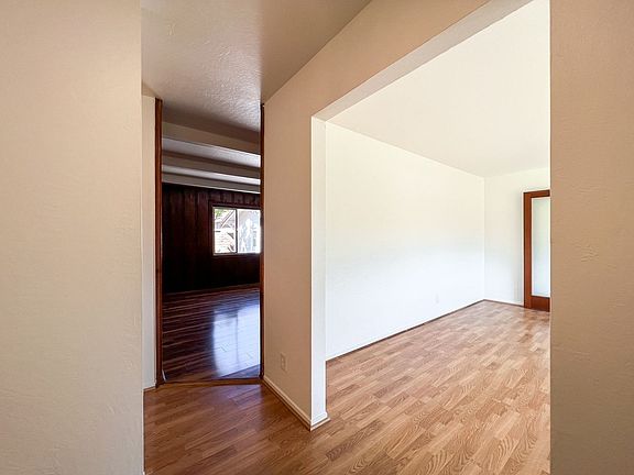 5th image of 131 Foster Rd