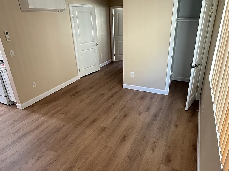7418 Mount Vernon St #D — Photo 8