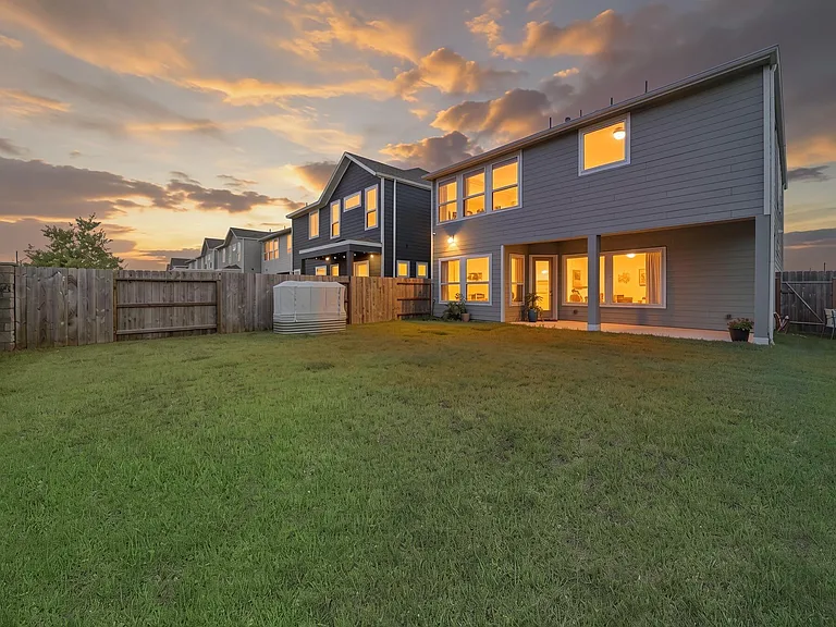 602 Sandy Bay Ln — Photo 36