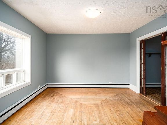 2nd image of 204 Granville St