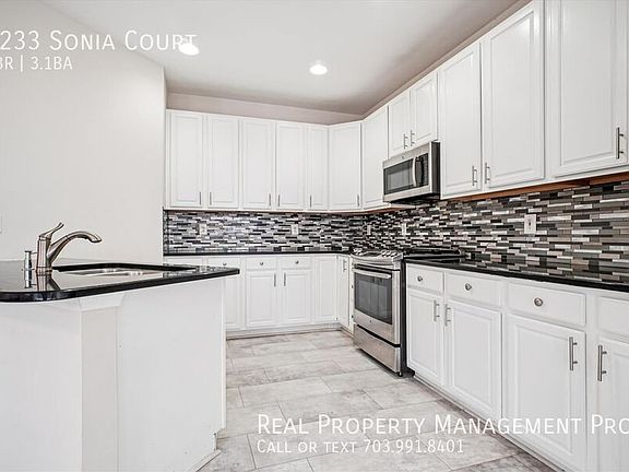 5th image of 4233 Sonia Ct