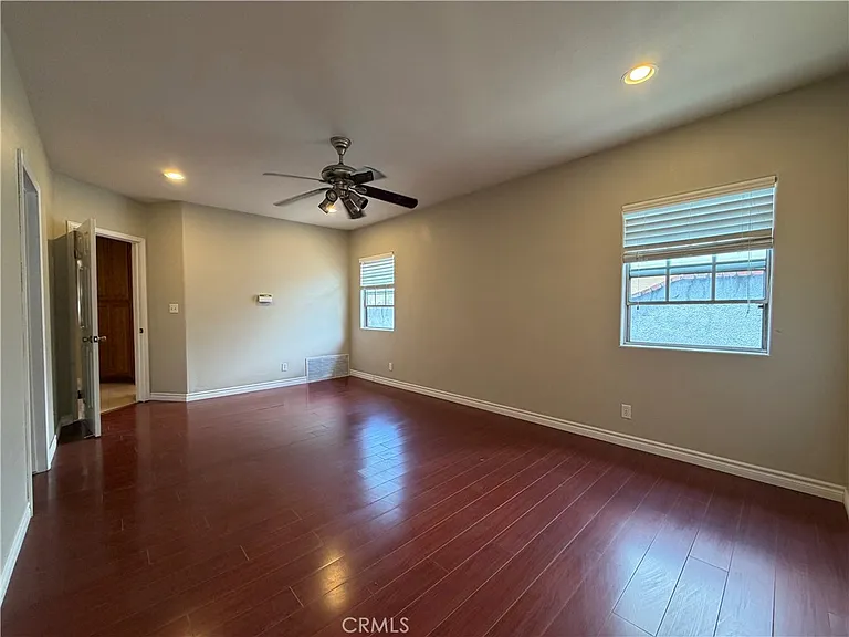 129 E Pomona Ave — Photo 6