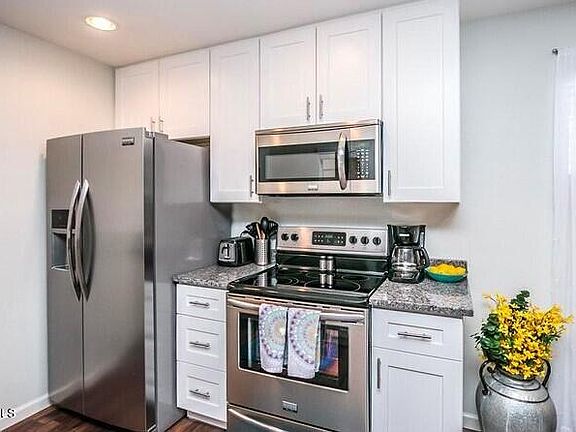 4th image of 4704 E Paradise Village Pkwy N APT 133
