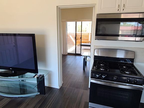 5th image of 66012 Estrella Ave #4