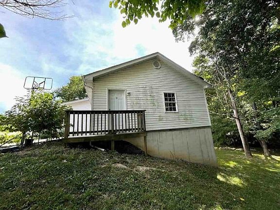 3rd image of 5222 Poire Dr