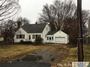 19 Richardson Ln, Hightstown, NJ 08520