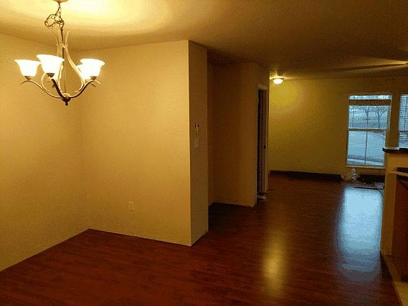 Breakfast area leading to Living room