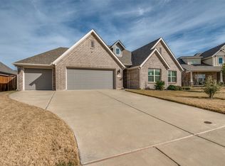 237 Four Roses Dr, Waxahachie, TX 75165