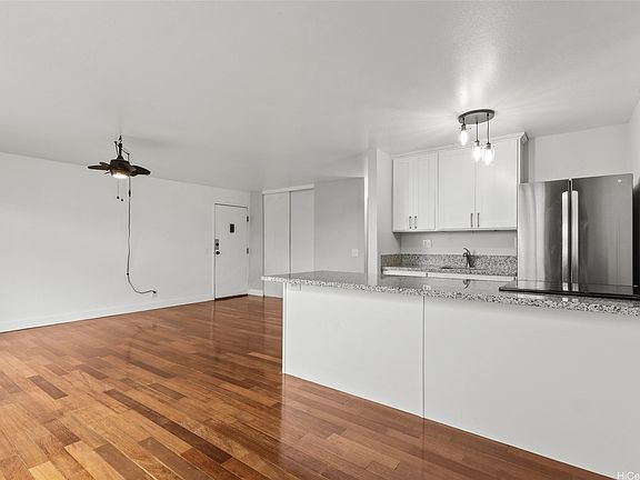 5th image of 84-707 Kiana Pl APT 103B