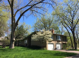 15535 Holdridge Dr, Wayzata, MN 55391