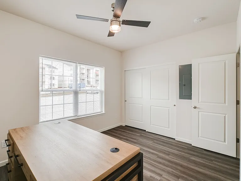 1455 Park West Ct #202 — Photo 4
