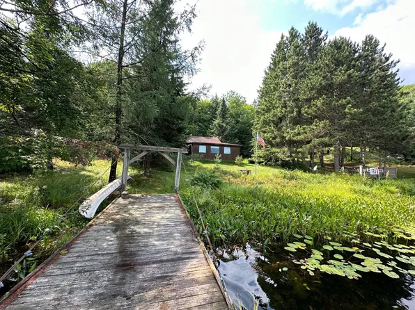 19690 Eagle Dr, Watersmeet, MI 49969