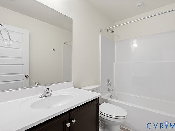 4th image of 294 Greenpark Rd