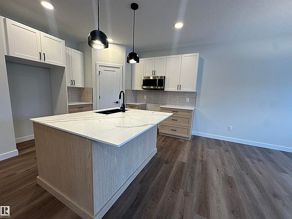 5th image of 34 Ficus Way