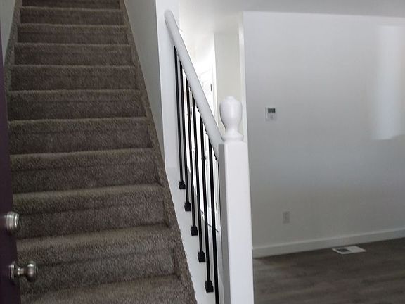 2nd image of 4895 Basswood Dr