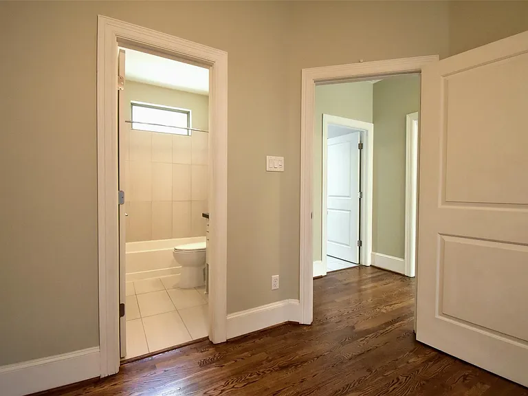 1538 W 23rd St #C — Photo 27