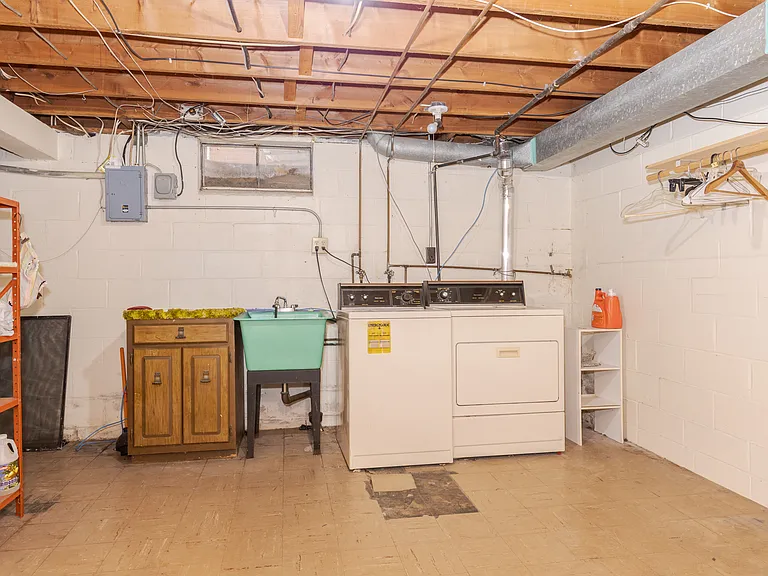 Jersey Ave — Photo 10