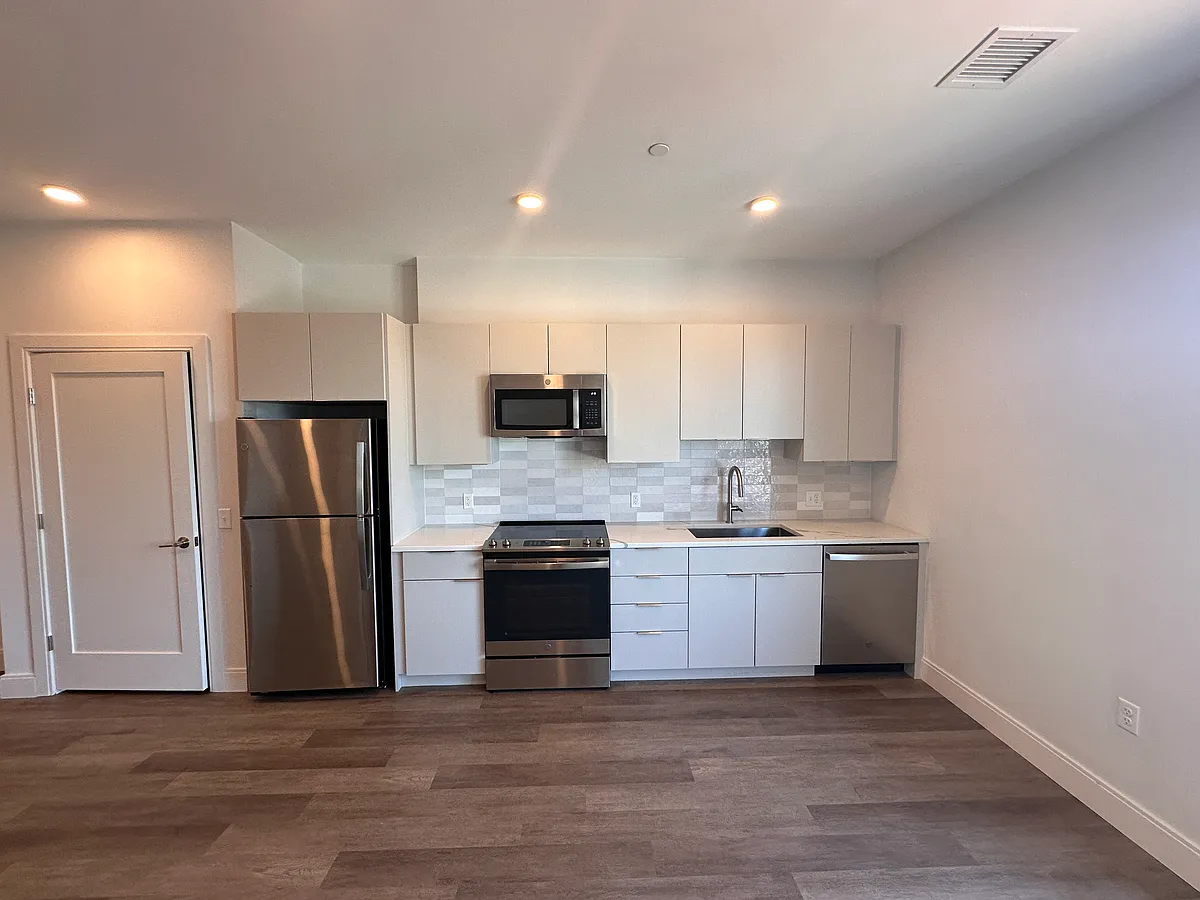 Building Photo - 959 Dorchester Ave #404
