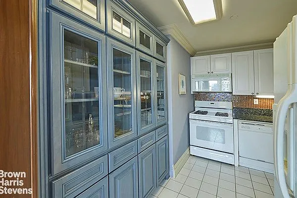 Rented by Brown Harris Stevens | media 55