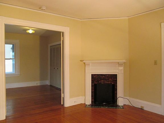 5th image of 315 Highland Ave