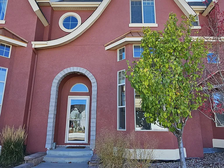 18044 French Creek Ave — Photo 1