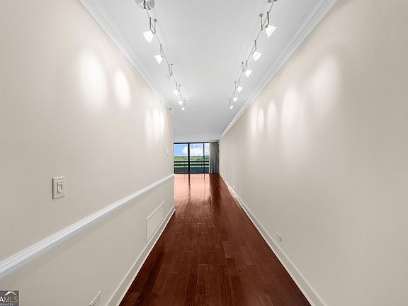 4th image of 2660 Peachtree Rd NW APT 16C