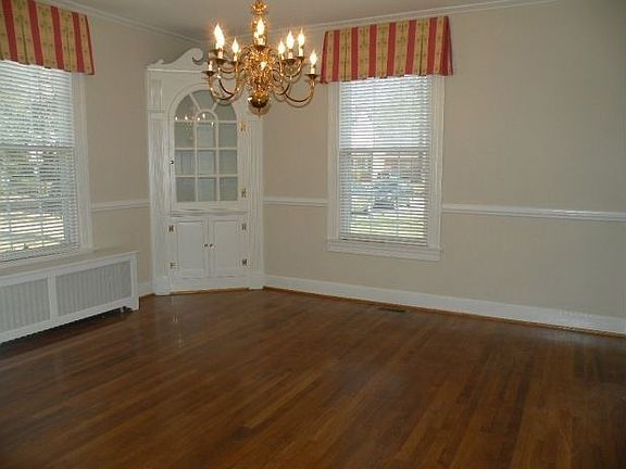 5th image of 254 James River Dr