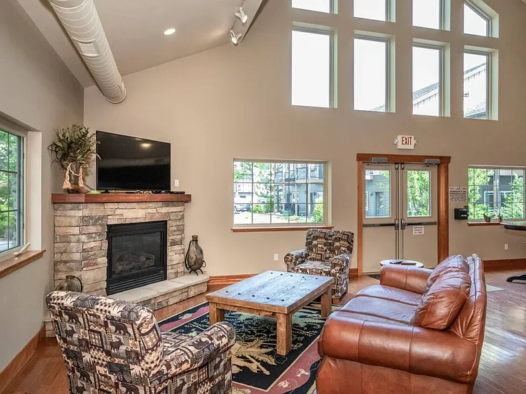 28 A Hickory Loop #28A — Photo 15
