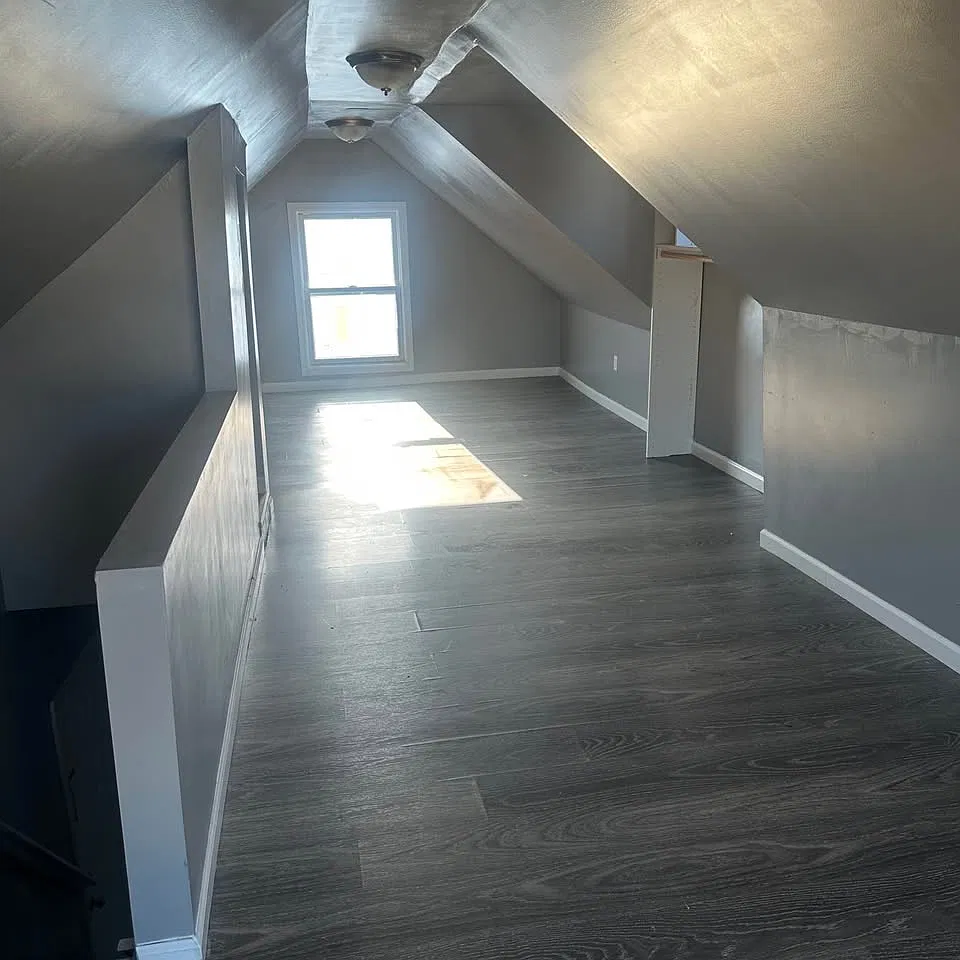 2 bed, 646 sqft, $2,350 — Photo 3