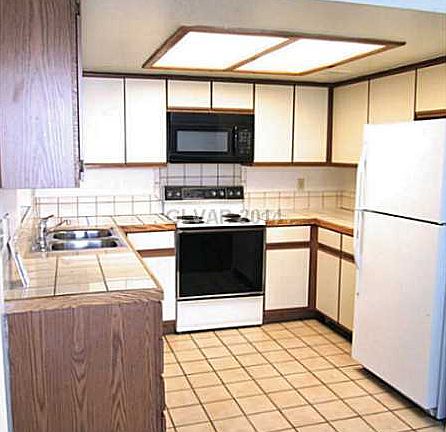 3rd image of 1325 Del Mar St APT 1