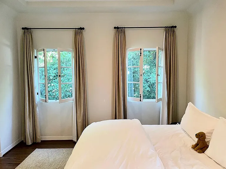 1330 N Harper Ave #208 — Photo 13
