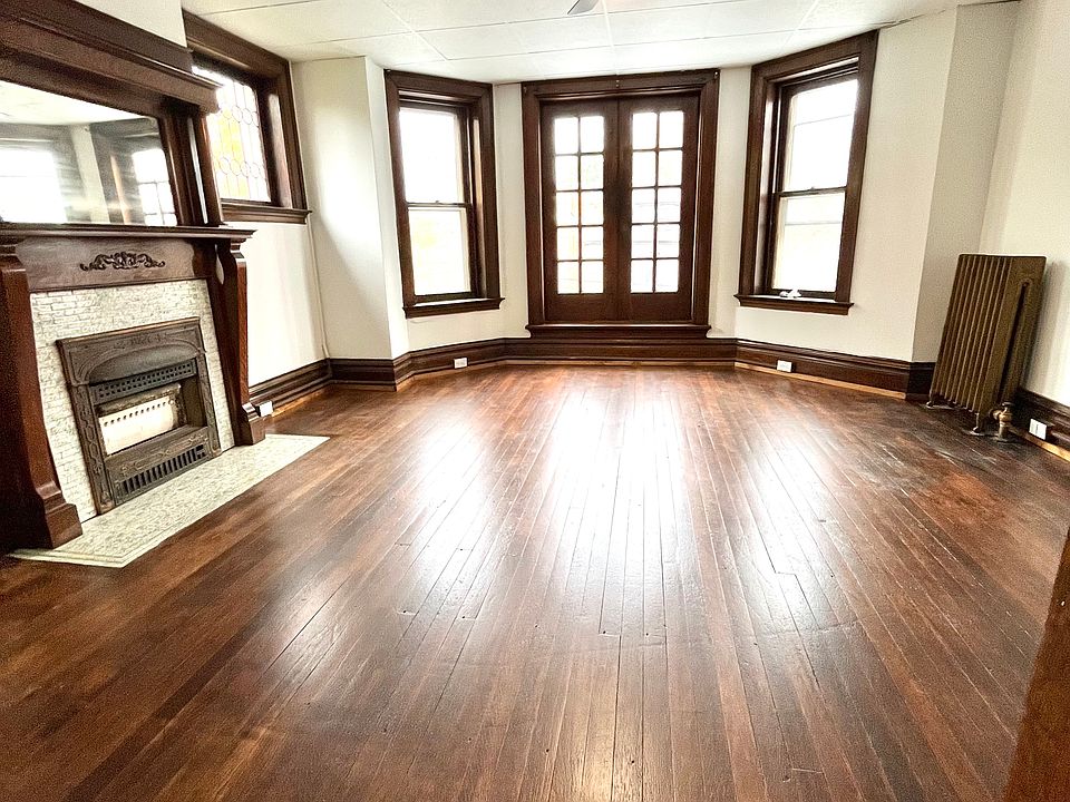 1st image of 139 Lincoln Ave APT 6