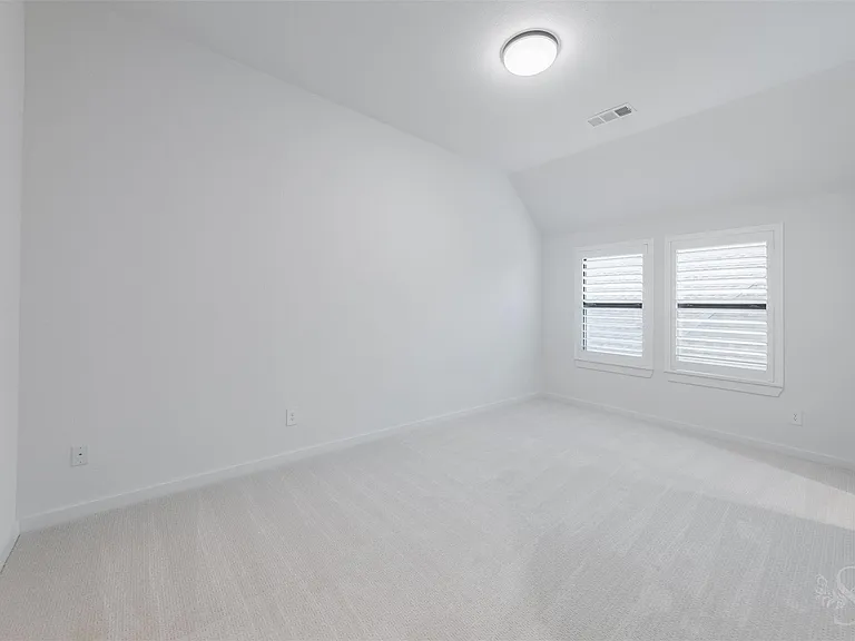 4318 Driftrose Dr — Photo 40