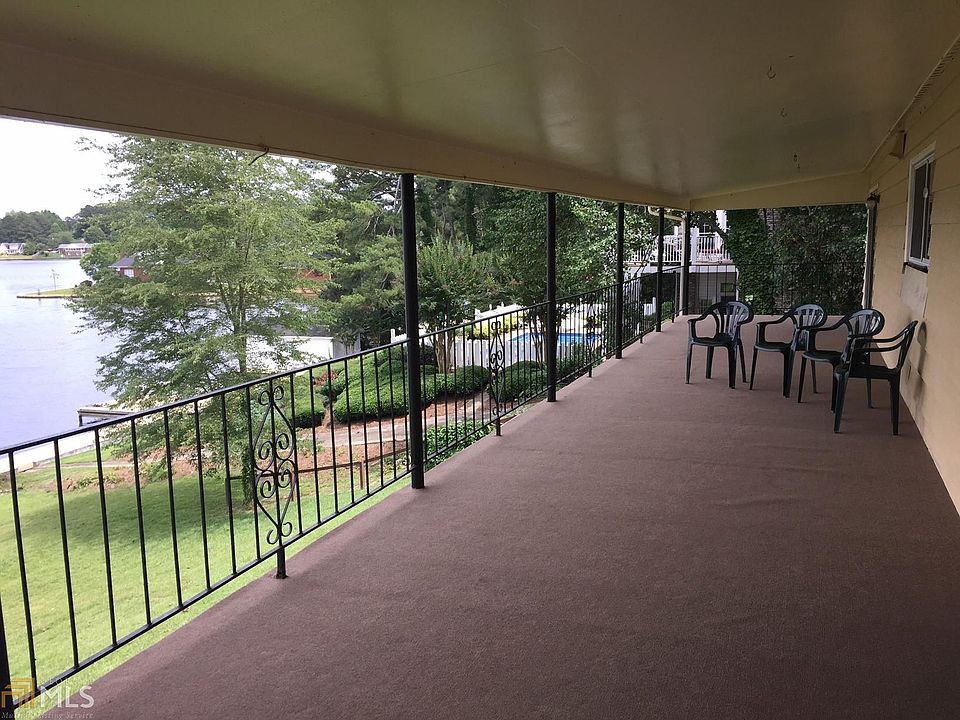 2nd image of 230 S Lakeshore Dr