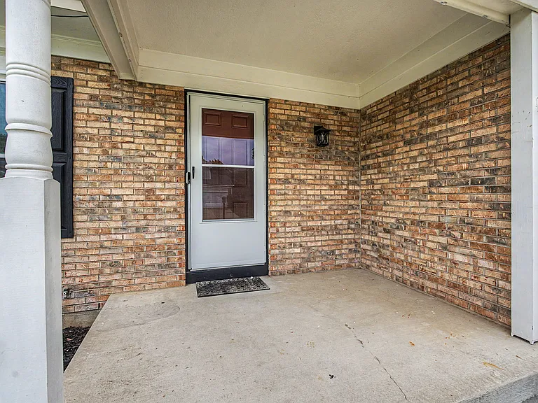2242 Rosina Dr — Photo 5