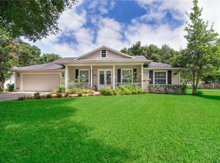 815 Club Hills Dr, Eustis, FL 32726