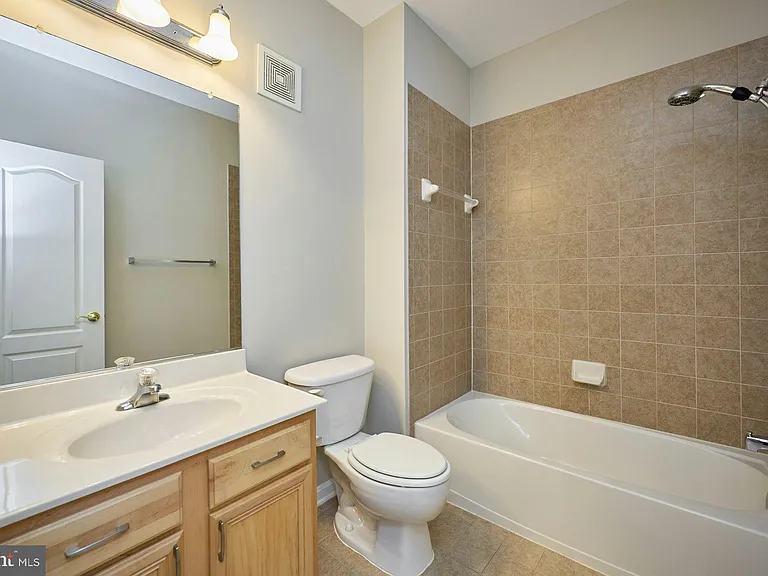 7166 Little Thames Dr — Photo 26